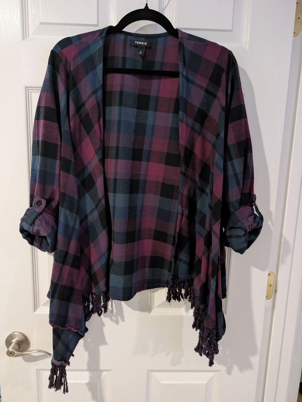 Torrid Purple & Blue Plaid Open Front Fringe Cardigan in Size 0 (12)